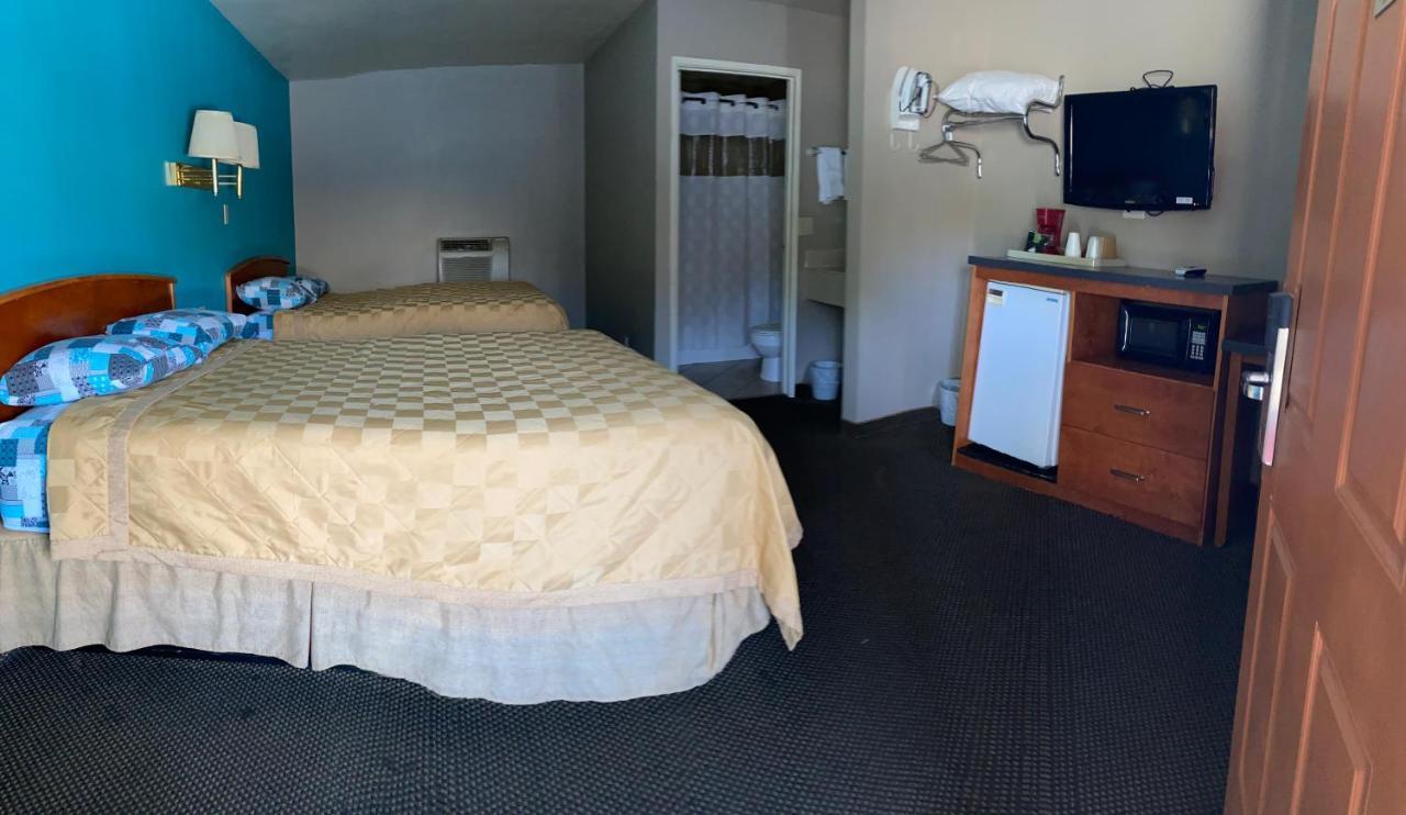 Lone Pine Budget Inn Bagian luar foto