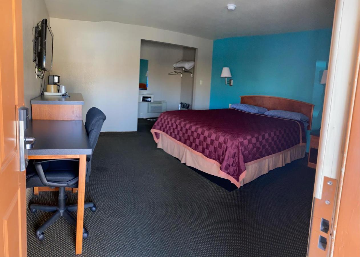 Lone Pine Budget Inn Bagian luar foto