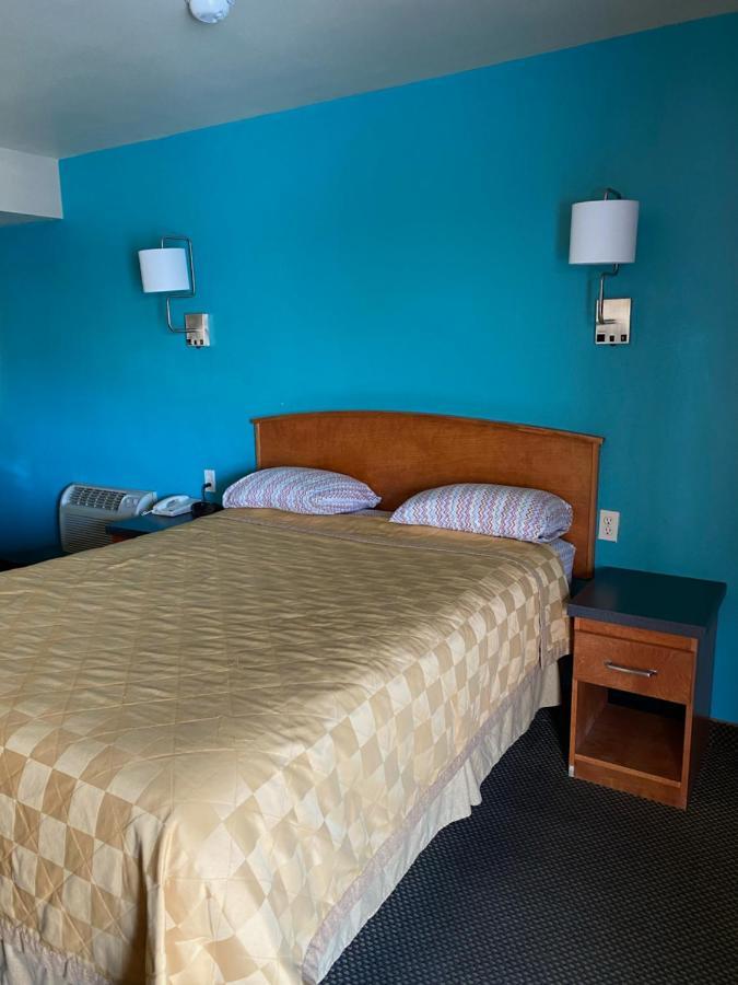 Lone Pine Budget Inn Bagian luar foto