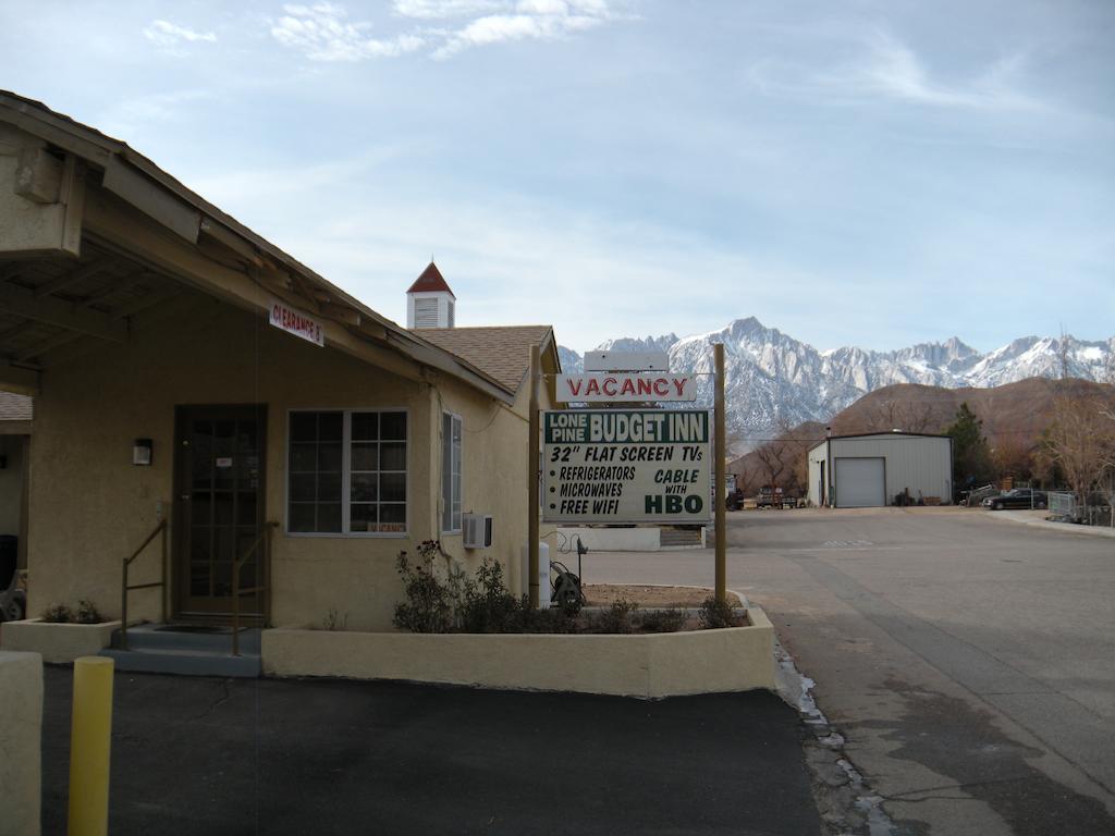 Lone Pine Budget Inn Bagian luar foto
